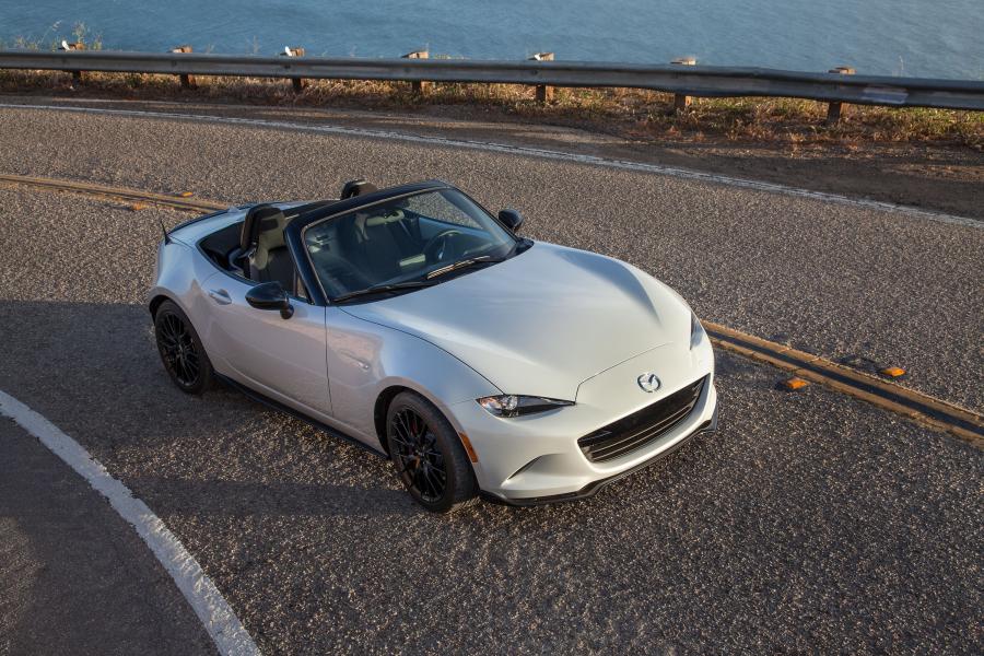  Mazda MX-5 Miata Club 2015 года  (фото 12 из 31)